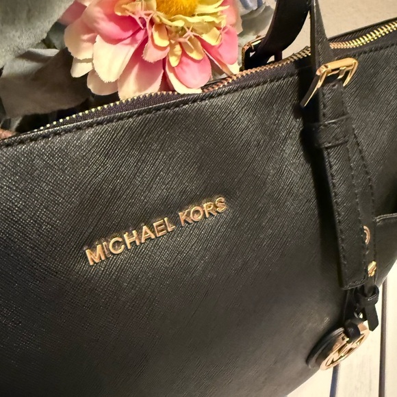 MICHAEL KORS CHARLOTTE LARGE MEDIUM ZIP TOTE SHOULDER BAG MK BLACK LEATHER GOLD - Picture 2 of 7